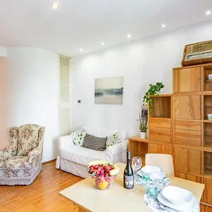 Guesthost - Ponte Solferino Bright & Cozy Apartment